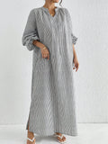 Embrace vacation vibes with our breezy Arabic-style dress! The playful striped print adds a dash of fun to modest elegance, while the long sleeves offer sun protection for beach days. Perfect for strolling seaside or sipping cocktails at sunset – this versatile piece takes you from daytime adventures to evening escapades with effortless charm!