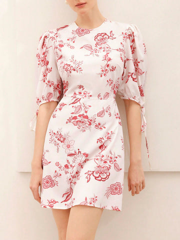 Step back in time with our New Retro French Chic Fresh-Style Dress, the perfect blend of timeless elegance and modern fashion. Embrace your inner chic with this playful and stylish piece that will make you stand out in any crowd. Don't miss out on adding this unique and fashionable dress to your wardrobe!