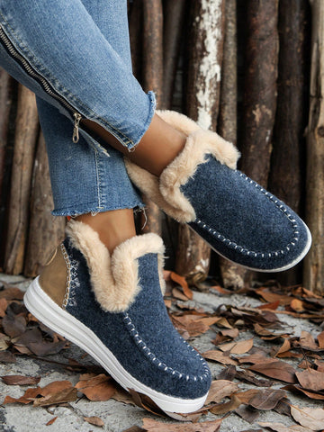 Introducing the Perfect Winter Snow Boots. Designed for everyday wear in the cold season, these boots offer optimal protection against snow, slush, and ice. With their durable construction and insulation, they are ideal for keeping your feet warm and comfortable all day long. Stay stylish and cozy this autumn and winter with our perfect snow boots.