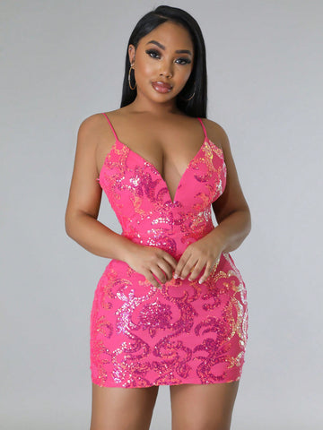 Experience perfection in our Pink Perfection: Sparkle and Shine Sparkling Sequined V-neck Dress. This stunning piece is adorned with intricate sequins that will make you sparkle and shine. The flattering V-neckline adds a touch of elegance and the soft pink color is perfect for any occasion.