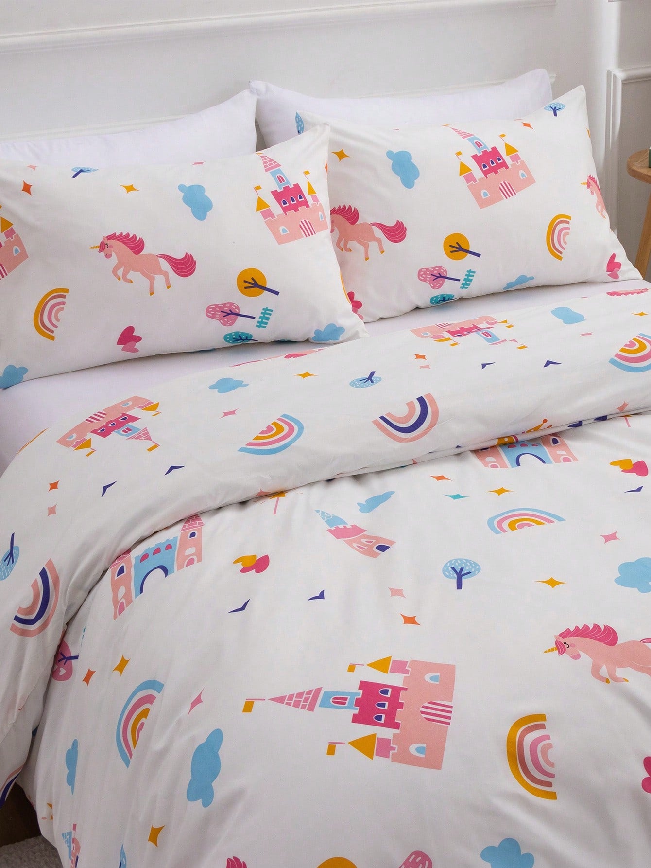 Introducing the Pink Princess Castle Bedding Set - a dreamy addition to any bedroom. Made with soft, high-quality materials, this set includes a comforter, pillowcases, and sheets all adorned with a beautiful pink castle design. Transform your bedroom into a magical oasis and indulge in a peaceful night's sleep.