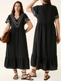 Celebrate sunny days and special moments in this Plus Size Black Floral Embroidery Casual Dress. Its charming floral details add a touch of whimsy, making it a delightful choice for Mother’s Day brunches or carefree summer getaways. Comfortable and flattering, it’s designed to keep you feeling fabulous while you soak up the season’s best vibes.