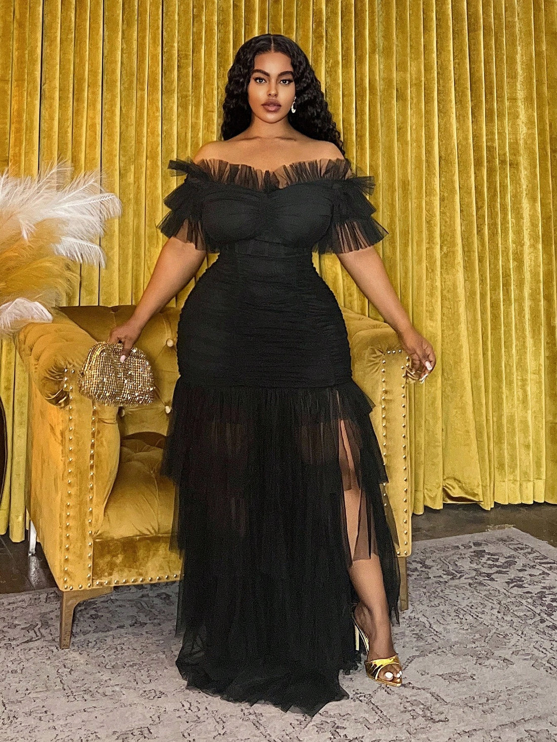 Celebrate sunny days with this playful plus size bohemian off-shoulder black maxi dress. Its breezy design and flattering silhouette make it an effortless choice for festivals, vacations, or casual outings. The off-shoulder neckline adds a flirty touch while keeping you cool during spring and summer adventures. Embrace comfort and style wherever you go!