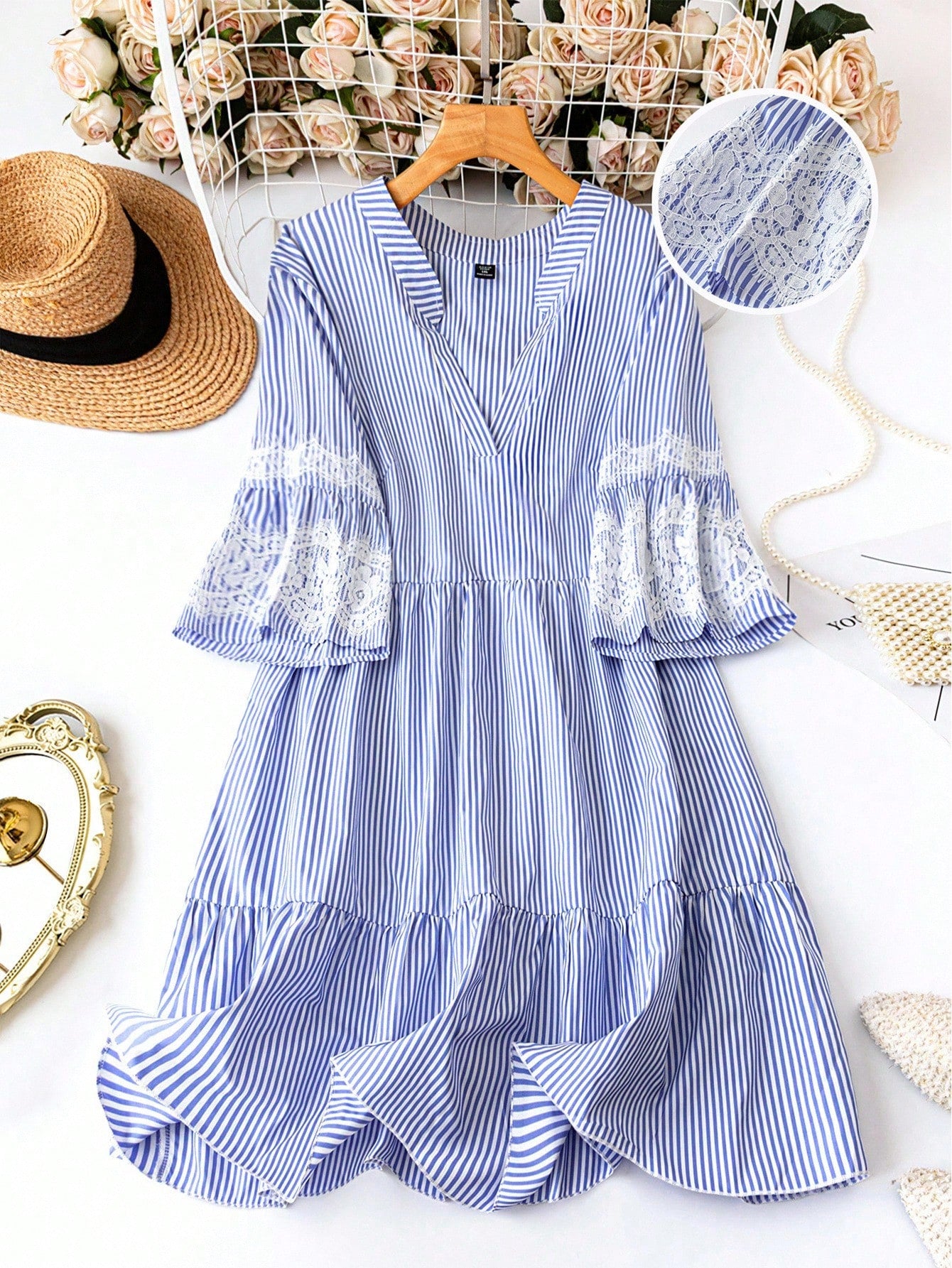Step into spring and autumn with effortless charm in this Plus Size Casual A-Line Dress. Featuring a flattering V-neck and delicate lace details, it brings a flirty touch to your everyday style. The flowing A-line silhouette offers comfort and ease while celebrating your curves—perfect for sunny strolls or cozy coffee dates. Embrace the season with a dress that’s as playful as you are!