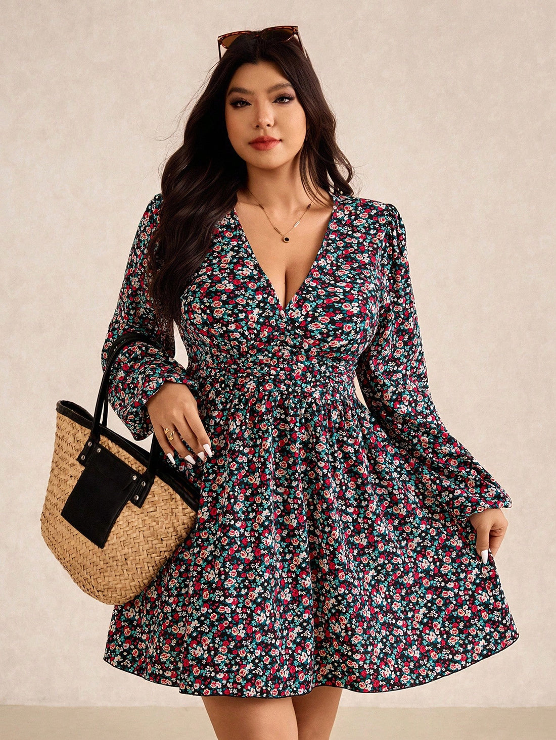 Embrace autumn adventures in this playful plus-size dress featuring a charming ditsy floral print. The cinched waist flatters your shape while lantern sleeves add a fun, breezy vibe. Perfect for casual outings or cozy getaways, this dress combines comfort and style effortlessly.