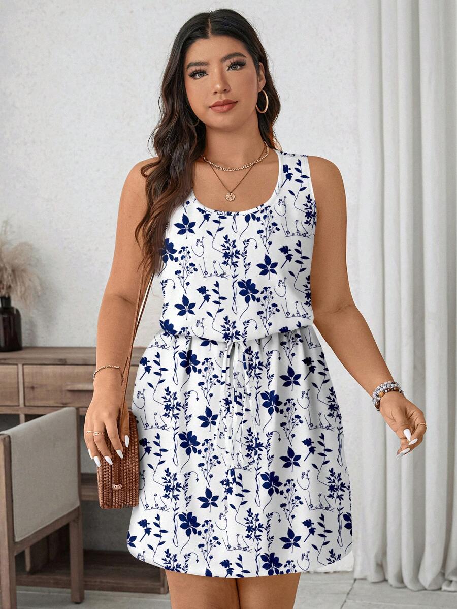 Effortless summer style meets timeless design in this plus-size sleeveless dress. Featuring a minimalist retro leaf print, it's perfect for warm-weather days when you want comfort without compromising on looks.