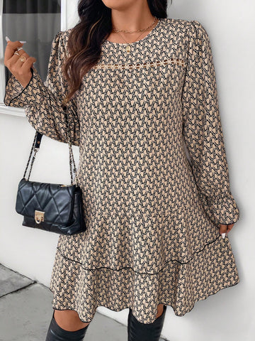 Embrace autumn vibes with this playful plus size floral print dress featuring charming lantern sleeves. Its flowy silhouette offers comfort for all-day wear, while the vibrant floral pattern adds a touch of whimsy to your everyday fall wardrobe. Perfect for casual outings or cozy gatherings, this dress brings effortless style and a fun, flirty flair to cooler days.
