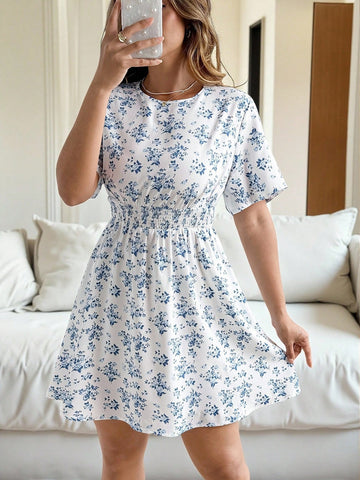 Step into summer with this playful plus size French vacation dress, featuring a charming ditsy floral pattern in breezy blue and white. Perfect for casual outings or beach days, it offers a comfortable fit that moves with you, keeping your look effortlessly chic while you soak up the sun. Embrace the carefree spirit of summer in style!