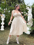 Unleash your inner Parisian with our Plus Size Open Slit Bowknot Strap Dress! This sweet French style dress features a flirty slit and playful bowknot straps. Perfect for women who want to add some flair to their wardrobe. (Ooh la la!)