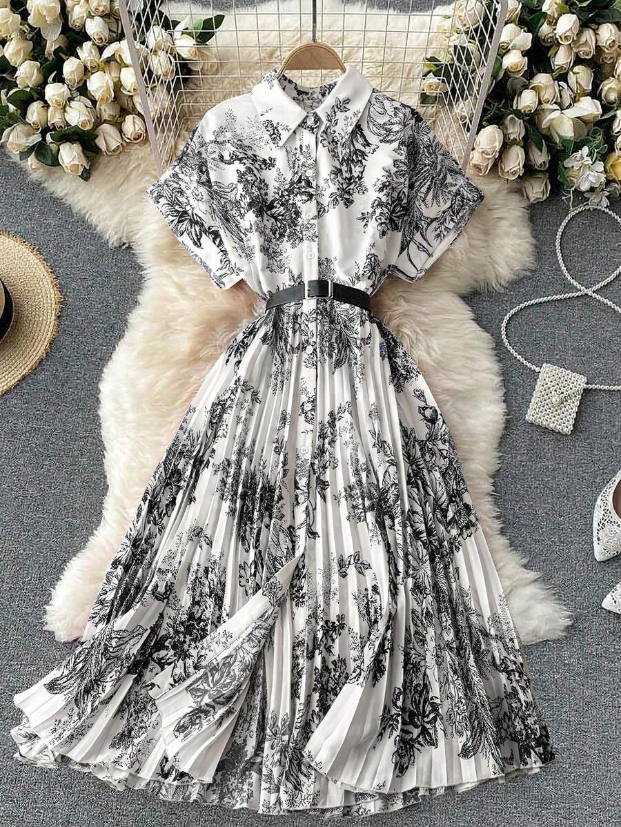 Plus Size Retro Blue and White Floral Print Batwing Sleeve Midi Dress for a  Chic Look
