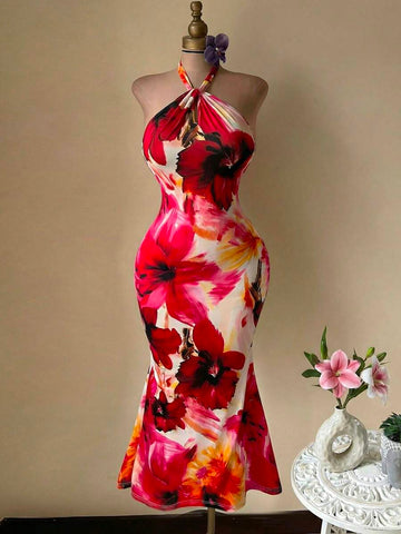 Experience the breathtaking fusion of heritage graphic artistry and sharp, modern architectural tailoring. This stunning printed ensemble is meticulously designed for the woman who values a high-fashion, "quiet luxury" approach to seasonal dressing—the ultimate centerpiece for prestigious coastal retreats, exclusive tropical soirées, and high-authority summer vacations.
