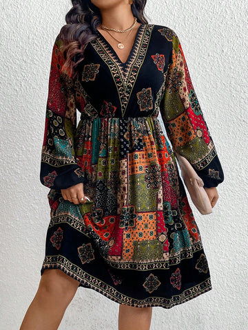 Embrace effortless charm in this Plus Size Vintage Bohemian Dress featuring whimsical lantern sleeves. Whether you're dancing at a fall wedding or strolling along the beach, its flowing silhouette and vintage flair keep you comfortable and stylish all day long. Perfect for those who love a playful mix of classic and free-spirited vibes!