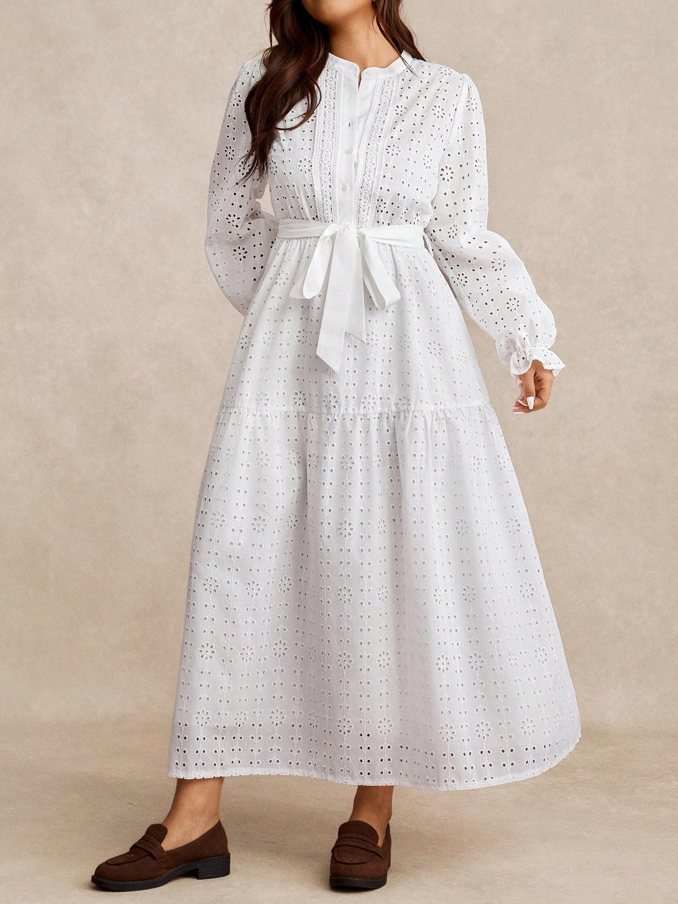 Embrace your curves in this stunning plus-size maxi dress that's equal parts cozy and chic! Featuring delicate embroidered details that add a touch of elegance, this autumn and winter essential brings casual country vibes to your wardrobe. The flowing silhouette flatters every figure while keeping you comfortable through the season. Perfect for everything from weekend getaways to laid-back gatherings, this dress proves that style has no size limit. Layer it with your favorite boots and a denim jacket for ef