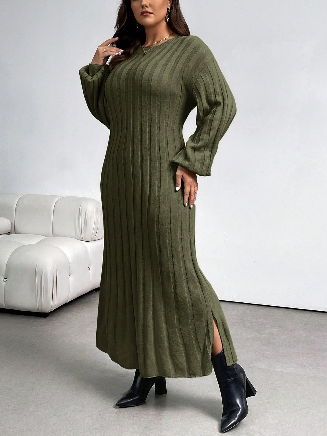 Wrap yourself in cozy charm with this Plus Size Women’s Long Knitted Sweater Dress. Perfectly warm for chillier autumn and winter days, its soft knit keeps you comfy while flattering your curves. Whether you’re lounging around or stepping out for casual fun, this dress offers a playful blend of style and thermal comfort to brighten up cold-weather wardrobes.