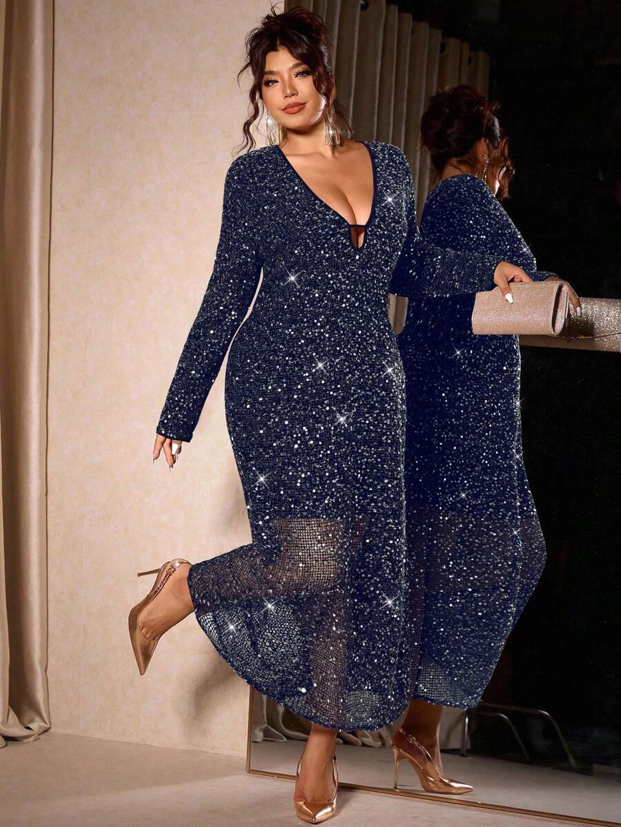 Slip into the spotlight this holiday season with our Plus Size Women's Shiny Long Sleeve Bodycon Party Dress! Crafted from luxurious shiny fabric that catches every light, this figure-hugging silhouette celebrates your curves with confidence and style. The long sleeves add an elegant touch while keeping you cozy at festive gatherings, making it the perfect choice for Christmas parties, New Year's celebrations, or any occasion calling for glamorous flair. Whether you're dancing the night away or mingling wit