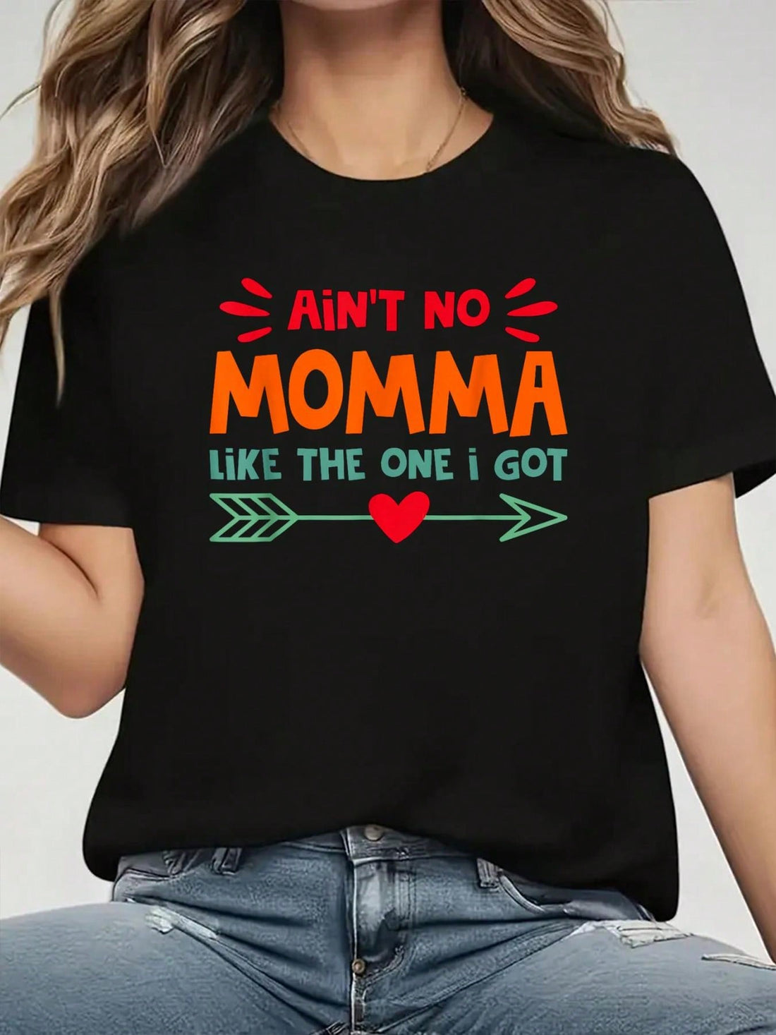 Be the envy of the block with our Retro "Ain't No Momma Like The One I Got" T-Shirt! This vintage-inspired tee is perfect for any cool mom who wants to make a statement. Made from comfortable material, it's the perfect tee for the spring and summer.