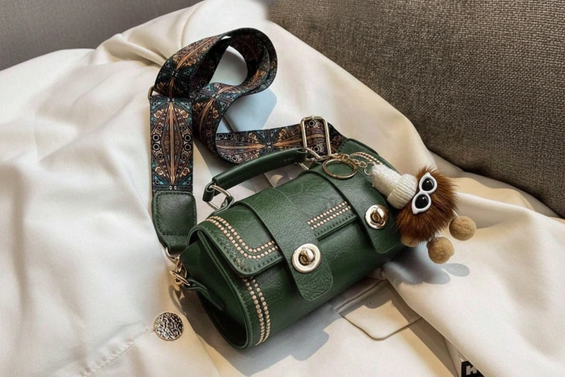 Add a touch of vintage-inspired charm to your wardrobe with this retro mini barrel handbag for women. Designed with a distinctive barrel silhouette and soft faux fur accents, this stylish shoulder bag blends classic elegance with modern fashion, making it the perfect accessory for everyday wear and seasonal outings.