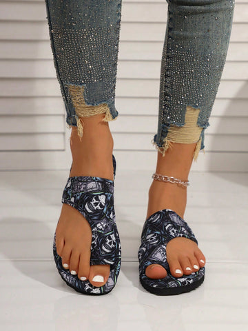 Elevate your style with our Roman Holiday Style Plus Size European and American Fashion Sandals for Women. With their iconic design and comfortable fit, you can enjoy both fashion and functionality. These sandals are perfect for any occasion, making you stand out with confidence. Give your feet the luxury they deserve with these stylish and trendy sandals.