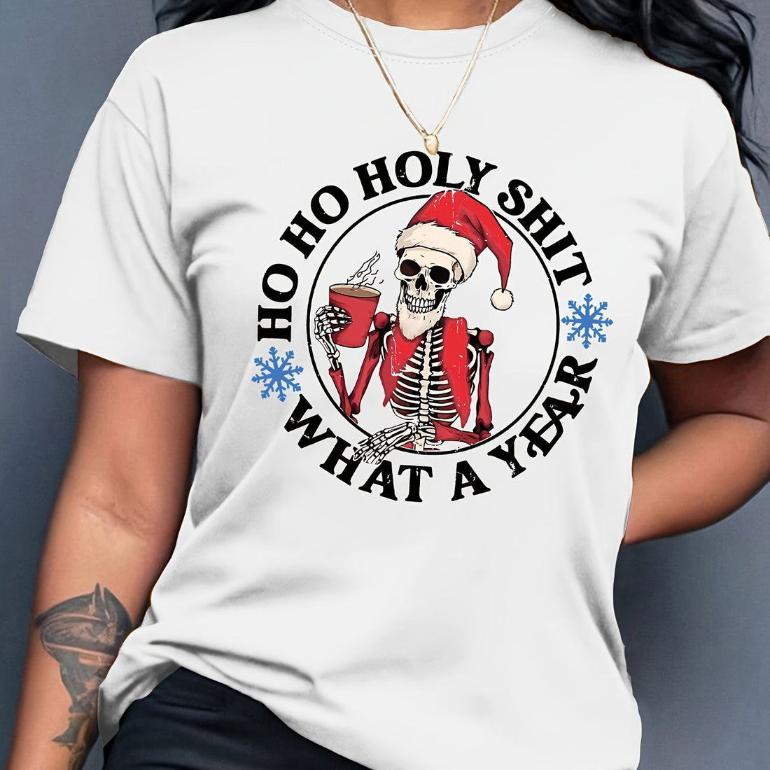 This festive short sleeve crew neck top for women features a unique design of Santa's skull, bringing a twist to traditional holiday attire. Made with high-quality materials, this tee is comfortable and stylish, making it the perfect addition to your Christmas wardrobe. Get into the holiday spirit with this one-of-a-kind top.