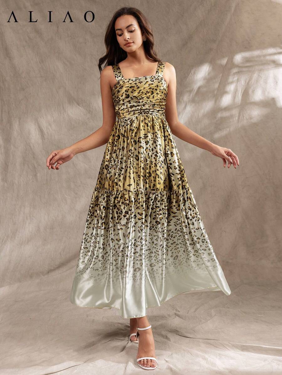 Experience the breathtaking fusion of predatory feline heritage and sharp, modern architectural tailoring. This stunning leopard print ensemble is meticulously designed for the woman who values a high-fashion, "quiet luxury" approach to evening dressing—the ultimate centerpiece for prestigious gala events, exclusive dinner dates, and high-authority social soirées