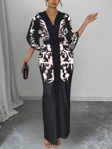 Get ready to effortlessly rock your style with our Spring-Summer Contrast Color Print Fitted Long Dress. This dress is designed to not only make you look elegant, but also to provide you with maximum comfort and style. With its contrasting colors and fitted design, you'll be turning heads everywhere you go.