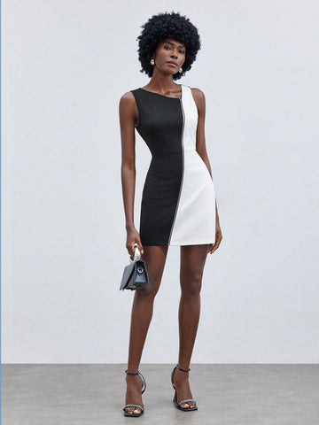 Turn heads effortlessly with this Stylish Asymmetrical V-Neck Zipper Dress! Its slim fit hugs your curves while the eye-catching color contrast adds a fun twist. The unique asymmetrical design and zipper detail bring a playful edge to your wardrobe, perfect for days when you want to feel confident and chic. Whether dressed up or down, this dress makes every outing a stylish adventure.