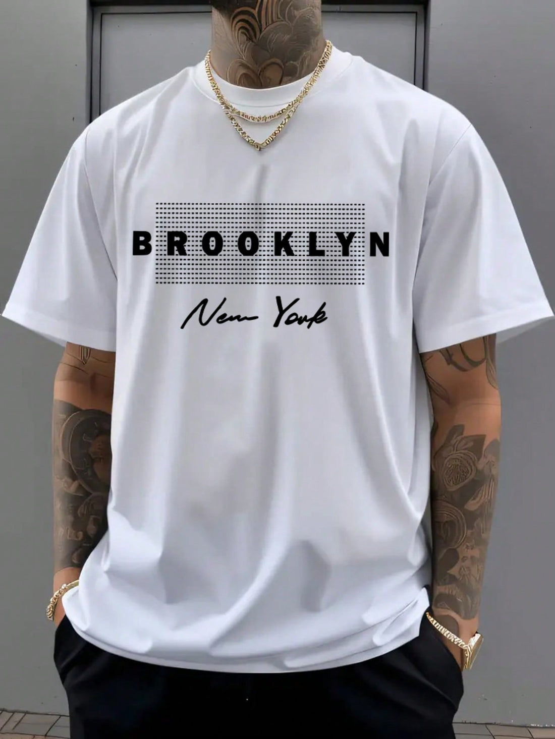 Unleash your inner New Yorker with our Brooklyn Print Tee! This laid-back short sleeve champion is ready to take your casual game from "meh" to "yeah!" Perfect for sunny sidewalk strolls or rooftop hangouts, it's the cool-without-trying piece your spring and summer wardrobe has been texting you about. Pair with literally anything – this tee plays well with others!