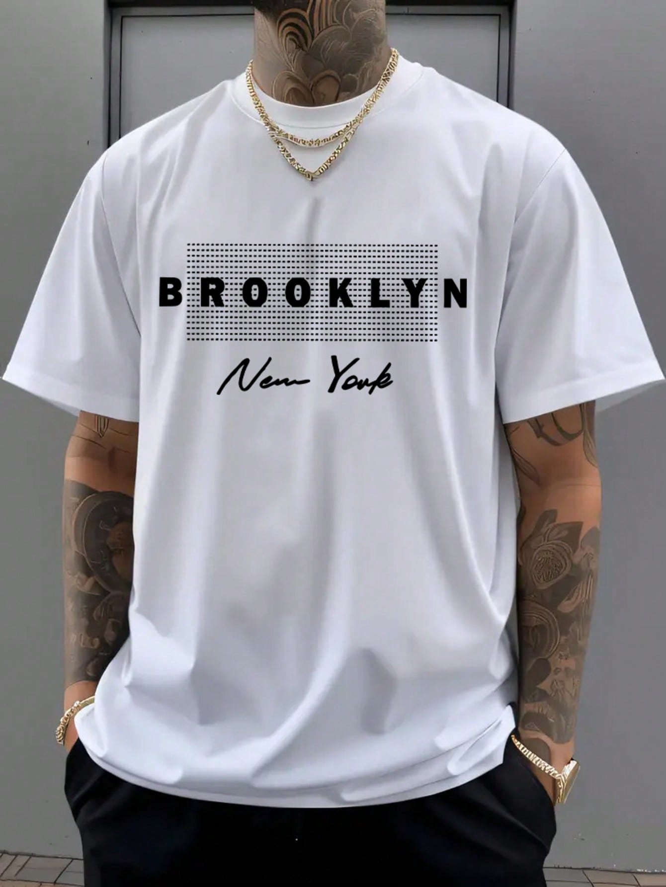 Unleash your inner New Yorker with our Brooklyn Print Tee! This laid-back short sleeve champion is ready to take your casual game from "meh" to "yeah!" Perfect for sunny sidewalk strolls or rooftop hangouts, it's the cool-without-trying piece your spring and summer wardrobe has been texting you about. Pair with literally anything – this tee plays well with others!