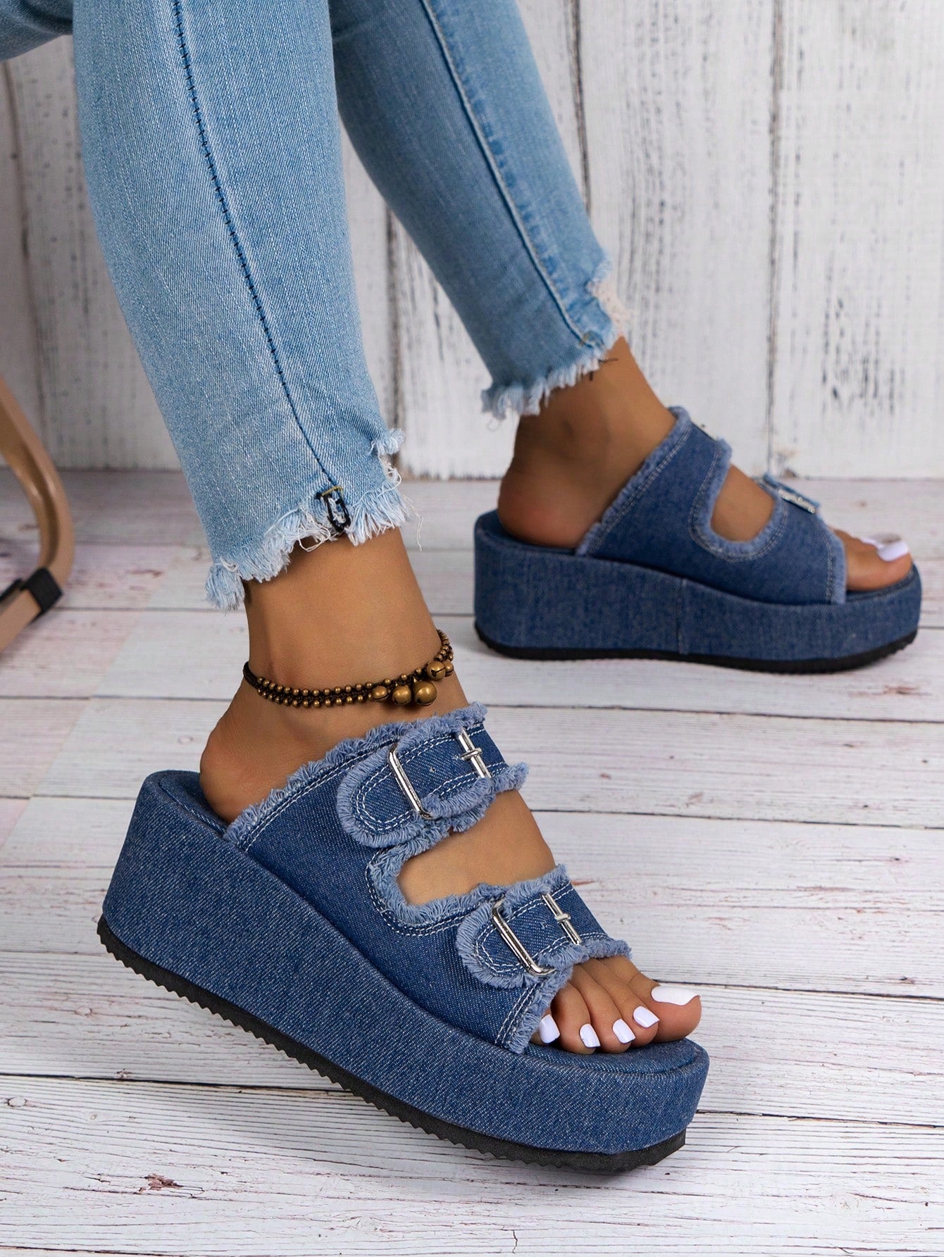 Experience the perfect blend of style and functionality with our Stylish Camouflage Wedge Waterproof Sandals. Designed for fashion-forward individuals who love outdoor adventures, these sandals offer a trendy camouflage print and a sturdy waterproof wedge heel. Stay chic and protected on your next outdoor excursion.