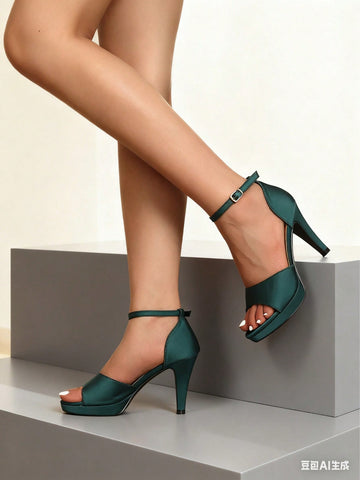 Step into fun with these stylish green peep-toe platform sandals! Waterproof and ready for any adventure, they’re perfect for vacation days or adding a pop of color to your daily outfits. Their high heels bring the wow factor while the platform ensures comfortable steps wherever you roam. Make every step a playful statement!
