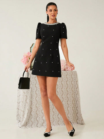 Upgrade your wardrobe with our Stylish Minimalist Women's Short Sleeve Dress! Perfect for both business and casual wear, this dress features diamond accents for an added touch of elegance. Look chic and feel confident in this versatile dress. Upgrade your style game today!