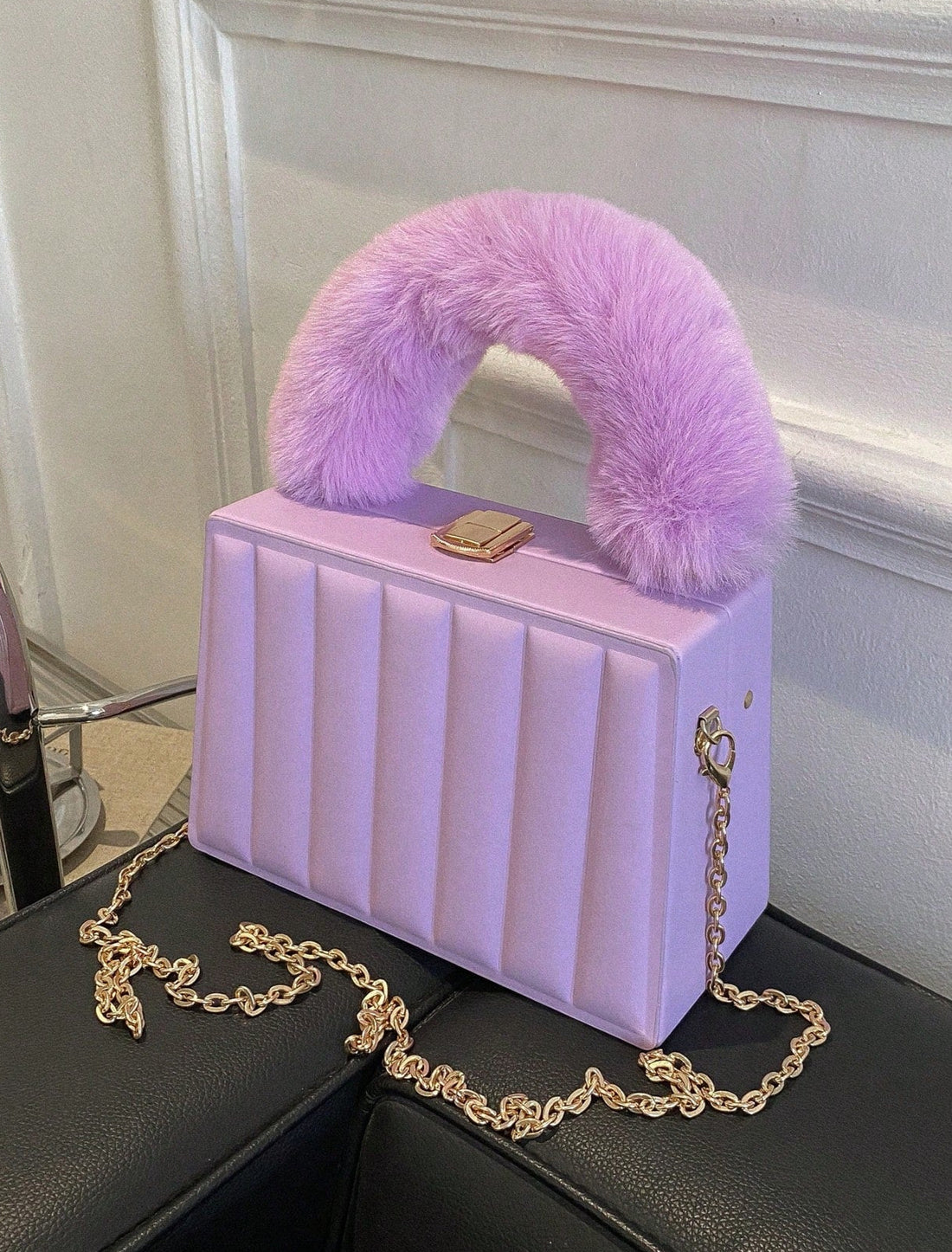 Add a pop of fun to your outfit with this stylish PU leather tote, featuring eye-catching embossed stripes that turn heads. The fluffy handle brings cozy vibes, while the mini crossbody bag is perfect for stashing essentials on the go. Whether you’re headed to brunch or a weekend adventure, this tote blends playful charm with practical style.