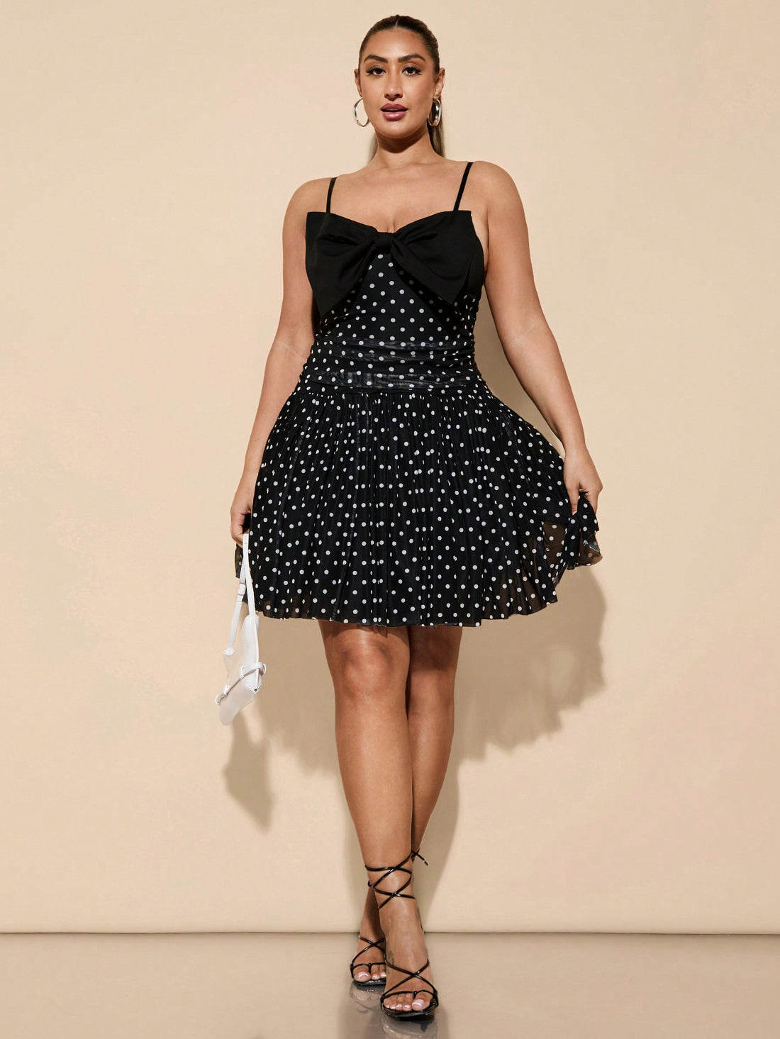 Step into summer with this playful plus size slip dress featuring charming 3D floral accents and classic polka dots. The delicate bowknot adds a flirty touch, making it perfect for sunny dates or casual outings. Lightweight and breezy, it keeps you comfortable while turning heads wherever you go. Embrace your style and confidence in this fun, flattering dress made just for you.