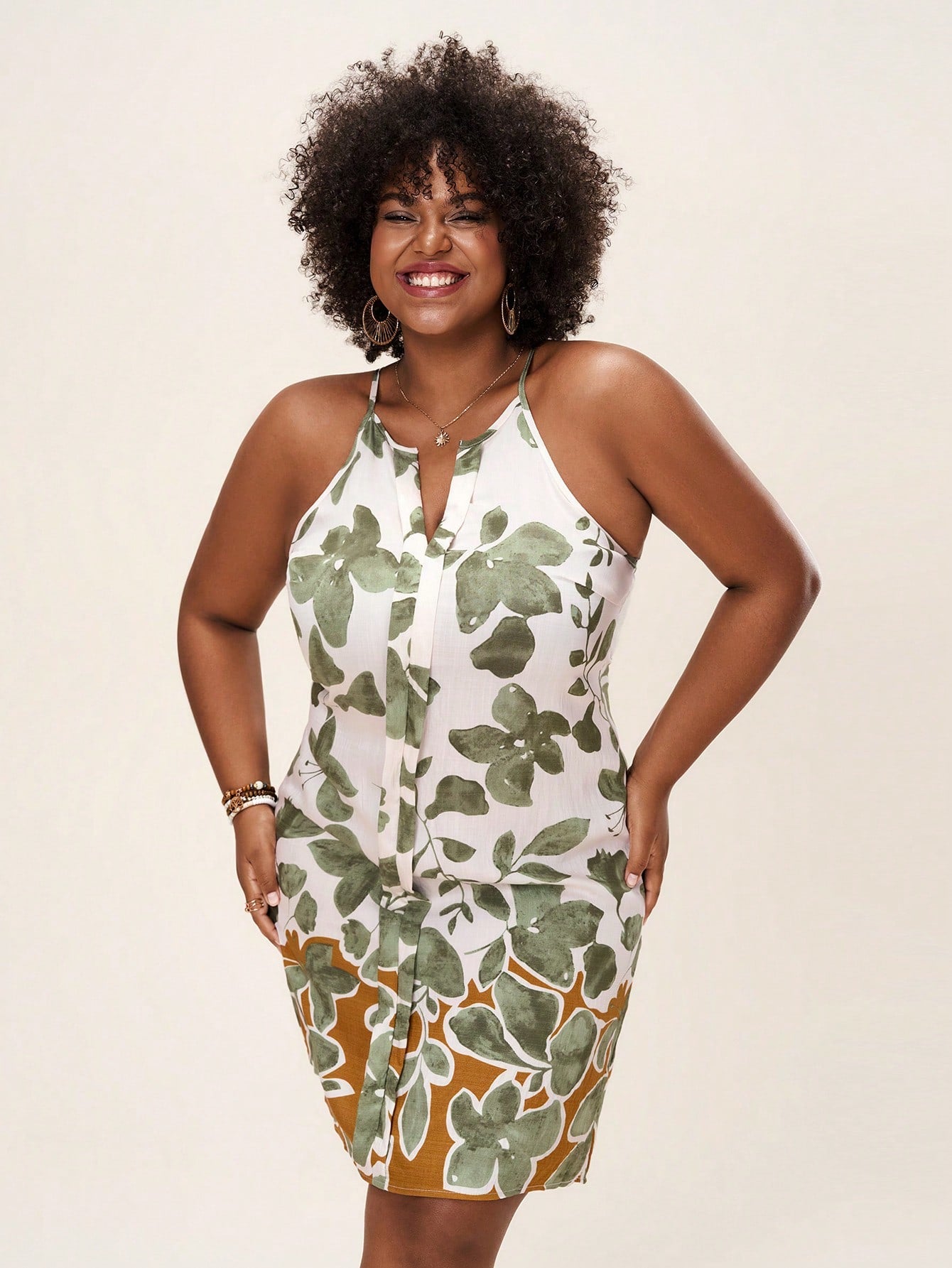 Turn heads with this playful plus size green floral print sleeveless dress. Its vibrant pattern and breezy design make it an ideal companion for concerts, sunny vacations, or a fun brunch outing. Comfortable and flattering, it adds a splash of charm wherever you go.