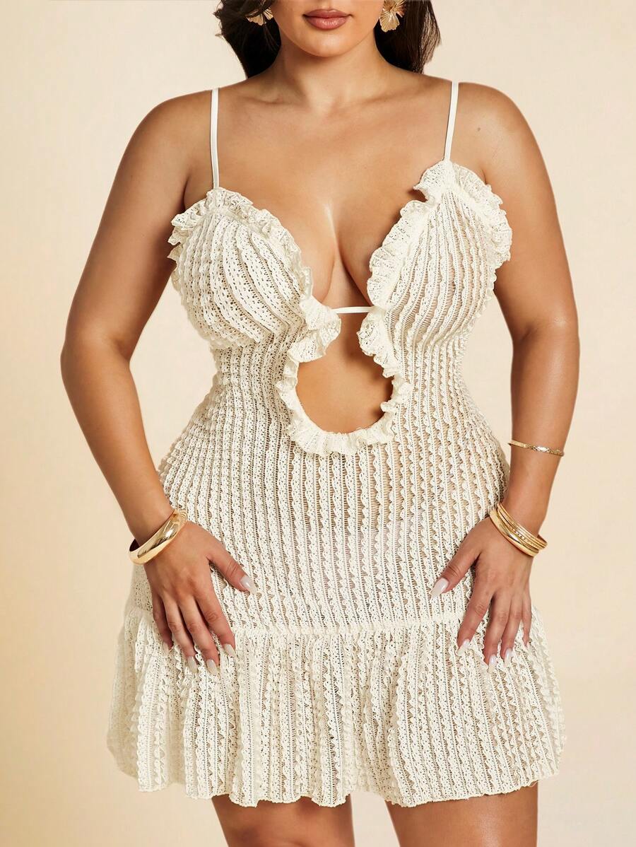Celebrate the season in effortless elegance with this charming plus-size mini dress. Delicate hollow flower lace trim adds a romantic touch, while the flattering cut ensures you feel confident and fabulous. Perfect for spring brunches, summer garden parties, or any occasion calling for a little extra flair. The lightweight fabric keeps you cool and comfortable, letting you dance, mingle, and shine all day long. A wardrobe essential that proves style has no size limits.
