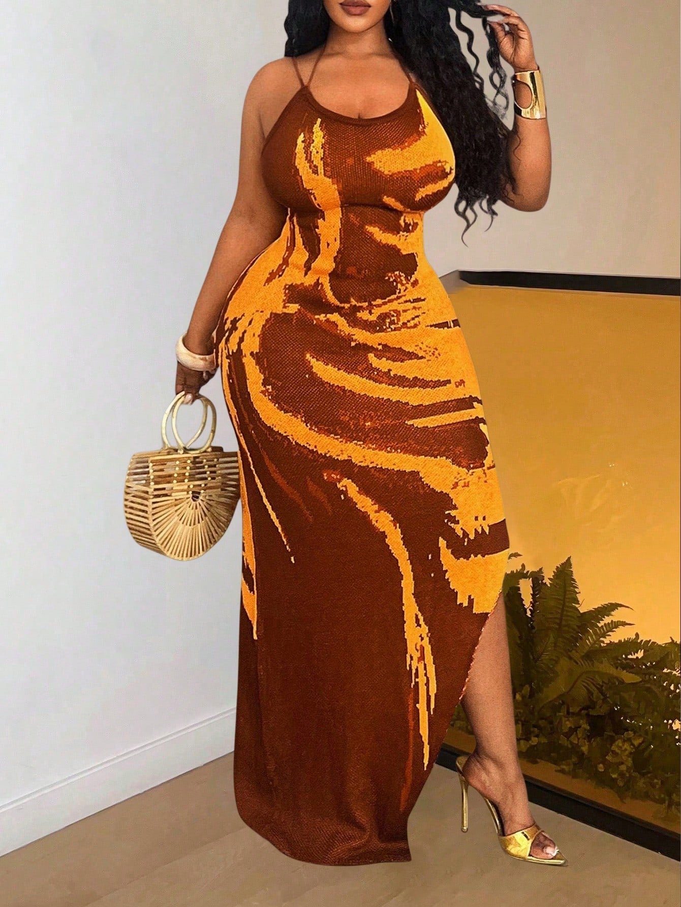 Step into summer with this playful plus size off-shoulder beach dress! Designed for comfort and style, its breezy fit and flirty neckline make it perfect for sunny vacations or a day of beach fun. Embrace carefree vibes while feeling confident and effortlessly chic wherever your adventures take you.