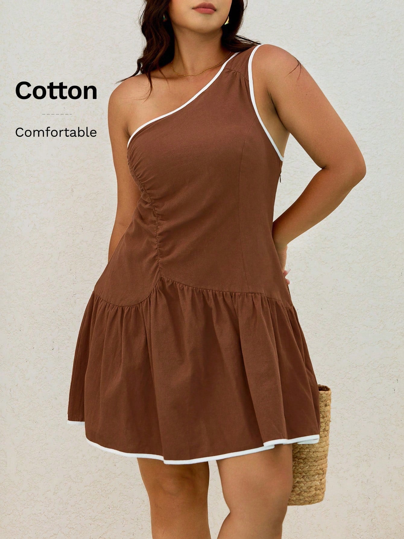 Step into summer with this playful plus size dress, designed to bring effortless elegance to your sunny days. The contrast binding adds a fun pop of detail, while the ruffled hem dances with every step you take. Lightweight and breezy, it’s perfect for everything from beach strolls to casual brunches. Embrace your curves and let this dress become your go-to for stylish, comfortable summer vibes.