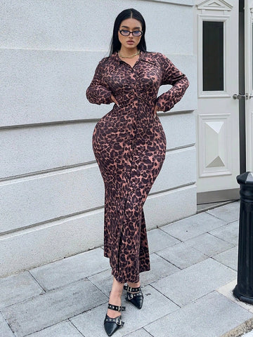 Unleash your wild side with this Stylish Plus Size Women's Autumn Leopard Print Long Sleeve Maxi Dress. The pleated design adds a playful touch to this dress, making it perfect for any occasion. Stay cozy and stylish this season with this must-have piece! (Meow!)
