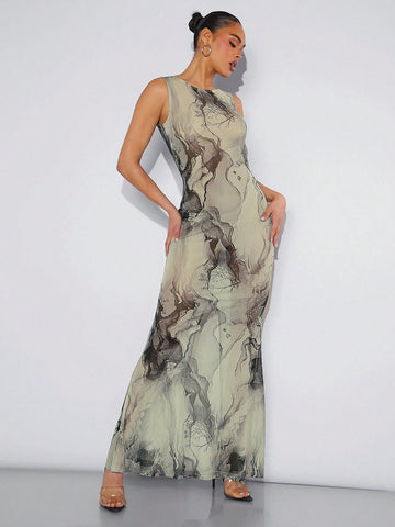 Step into sunshine with this playful summer floral maxi tank dress. Its sleeveless, round neck design keeps you cool while the flowing maxi length adds a breezy, carefree vibe. Perfect for sunny days and warm nights, this dress combines comfort with a splash of floral fun to brighten your wardrobe.