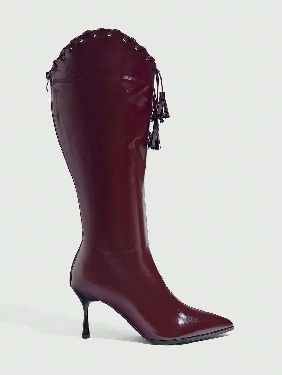 Step out in style with these chic thigh-high stiletto boots, perfect for turning heads at any autumn or winter party. Their sleek design elongates your legs while keeping you cozy, making them a must-have for your seasonal wardrobe. Pair them with your favorite dress or skirt for an effortlessly glamorous look that’s ready to dance the night away.