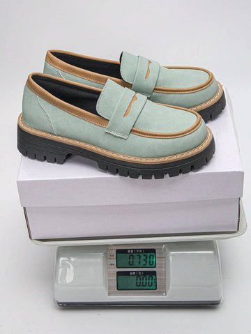 Add some flair to your shoe collection with these stylish slip-on loafers. Made with cowhide and a thick anti-slip sole, they're as practical as they are fashionable. The contrast color design adds a touch of fun to your outfit. Perfect for those who want style and functionality!