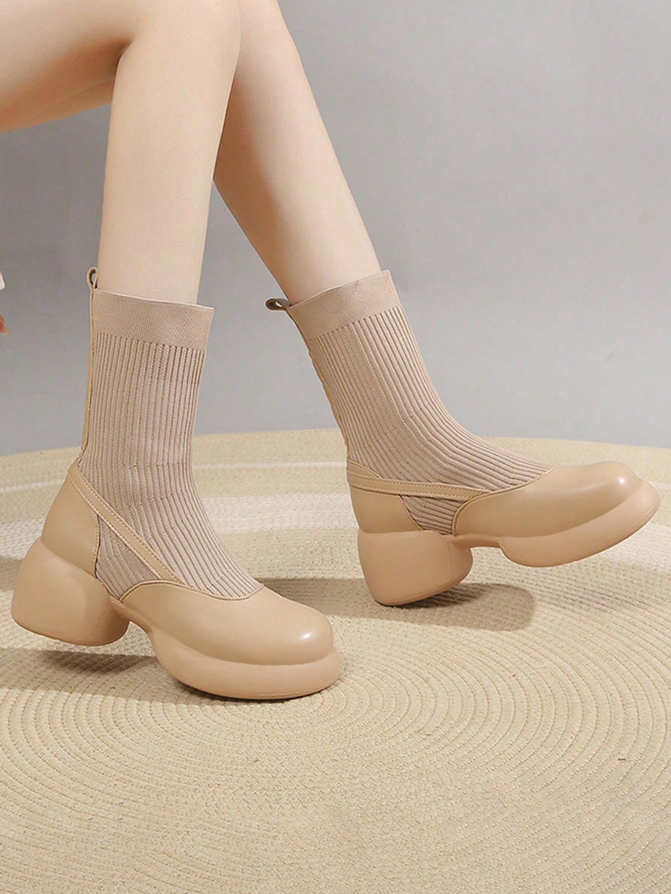 Introducing our Stylish Waterproof Platform Mid-Calf Boots, designed for fashion-forward women who refuse to sacrifice style for practicality. These boots are not only waterproof, but also feature a thick sole for added comfort and durability. A must-have for any wardrobe.