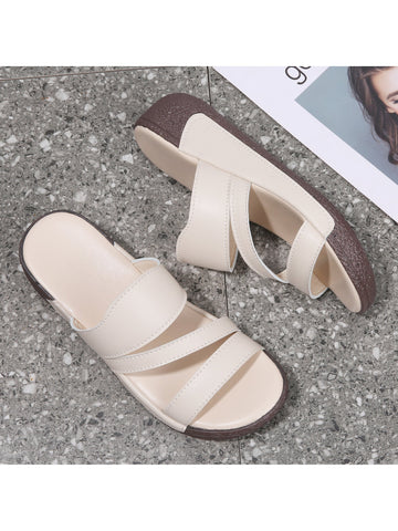 Say goodbye to slipping and hello to comfort with our Summer Comfort non-slip slippers for women. With their thick soles and medium heel, these casual beach flip-flops offer both style and stability. Walk with ease all summer long!