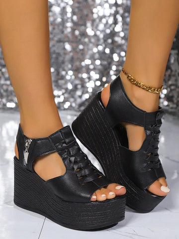 Elevate your summer look with our Summer Vibes wedge sandals. Featuring a chic peep toe design and cross woven straps, these sandals offer both style and comfort. Walk with ease on the wedge heel and enjoy a touch of elegance with every step. Perfect for any occasion, these sandals are a must-have for your wardrobe this season.