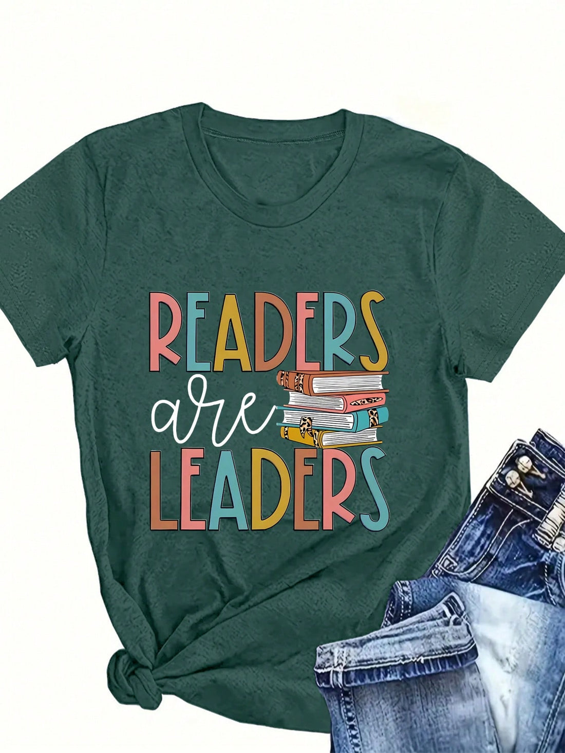 This Summer Vibes t-shirt is made with a round neck and short sleeves for a casual and comfortable fit. The playful print adds a touch of personality to any outfit, perfect for a relaxed summer look. Made from high-quality materials, it offers both style and comfort.