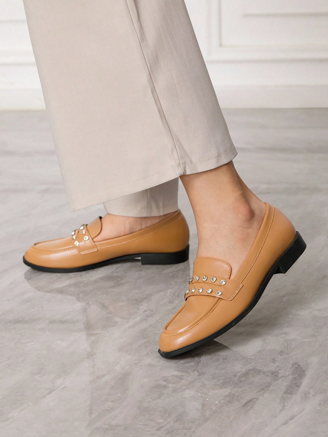 Step out in style and comfort with these Trendy Apricot Flat Shoes for Women. Their soft apricot shade adds a lively pop to any outfit, while the cushioned sole ensures all-day comfort. Perfect for dancing through your day or strolling on sunny afternoons, these flats bring a playful charm to your wardrobe without sacrificing ease. Embrace the mix of fashion and fun with every step you take!