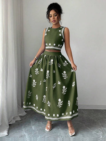 Turn heads with this vibrant two-piece set featuring a breezy floral print sleeveless top paired with a flattering pleated mini skirt. Perfect for summer outings, casual dates, or weekend adventures, this Elenzga ensemble combines effortless style with comfort. The lightweight fabric keeps you cool while the playful floral design adds personality to any wardrobe. Mix and match with your favorite accessories for endless outfit possibilities. Whether you're hitting the beach or exploring the city, this set de