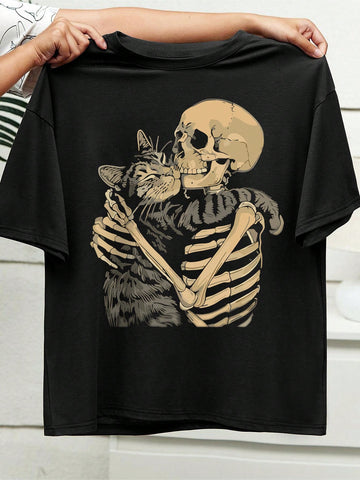 Unleash your inner feline with this trendy plus size cat graphic tee! Featuring a skull cat design, this casual tee is perfect for cat lovers and fashionistas alike. Made with high-quality materials, it's both stylish and comfortable. Get ready to rock your casual looks with this purrfect graphic tee.