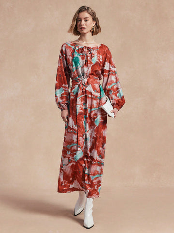 Get ready to turn heads with our trendy tie-dye lantern sleeve dress! This casual dress is perfect for autumn fashion and will add a playful touch to your wardrobe. With its unique tie-dye design and stylish lantern sleeves, you'll be sure to stand out in the crowd. Don't miss out on this must-have piece!
