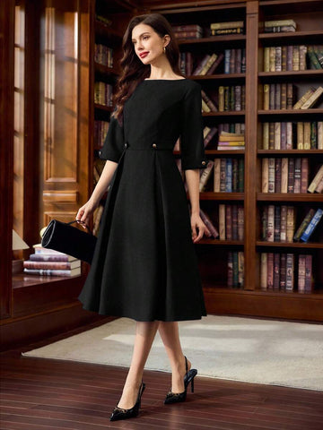Vintage Elegance: Navy Blue Fitted Boat Neck Dress with Belt